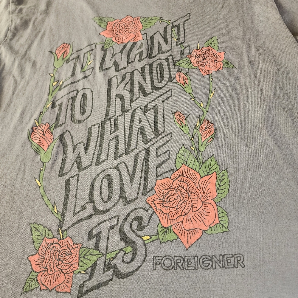 Foreigner-Women's Gray Graphic Tee with hook Lyric